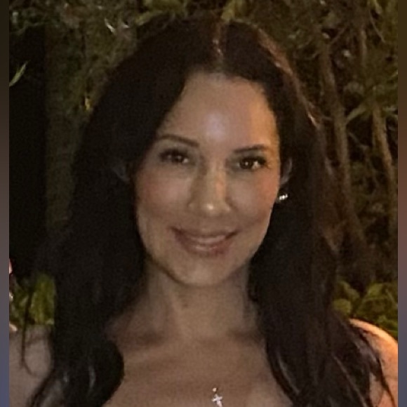 Meet your Posher, Nancy - Picture 1 of 1